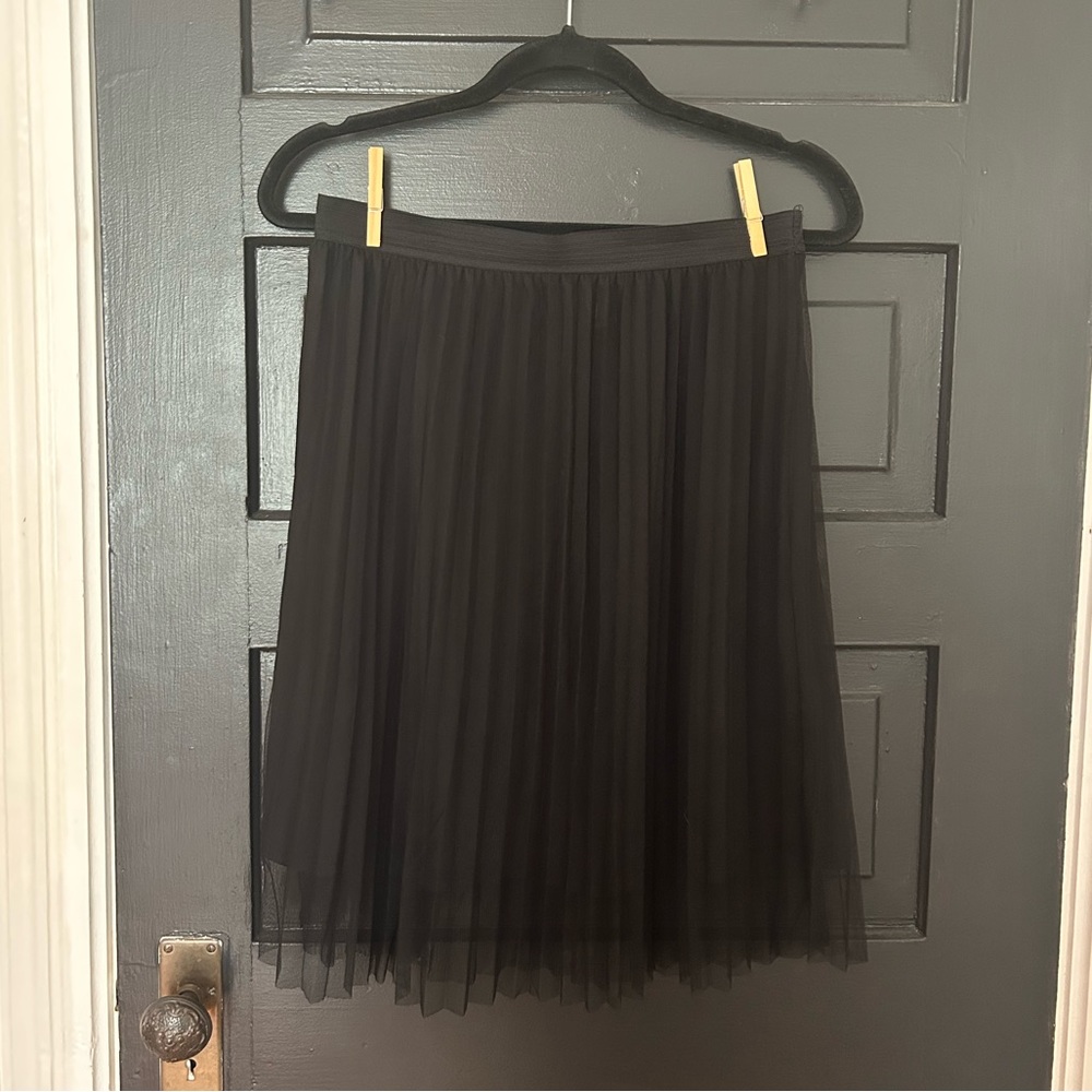 Ballet style tule pleated skirt from H&M gently worn black medium